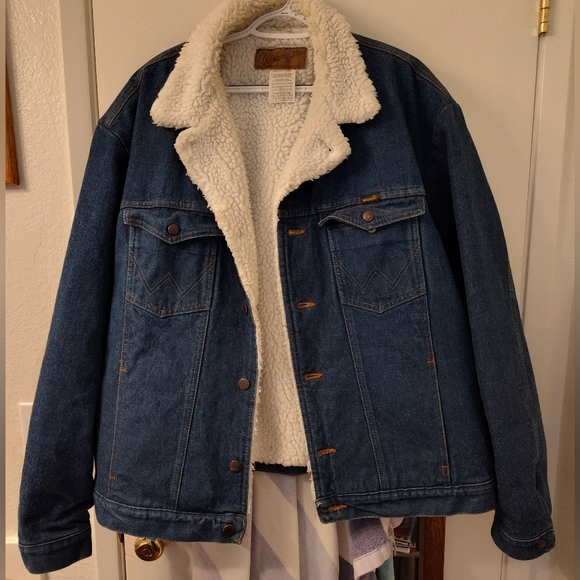 Wrangler Other - Wrangler Sherpa Denim Jacket